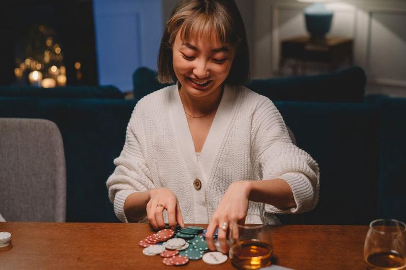 game bài di động Debet